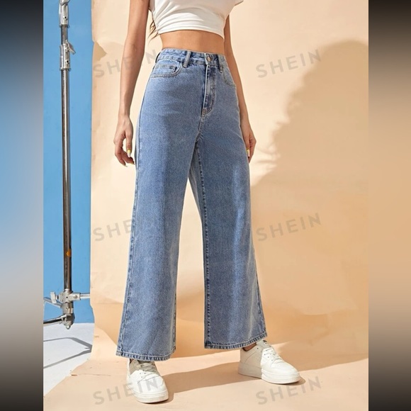 High Waist Wide Leg Straight Jeans - Picture 2 of 7
